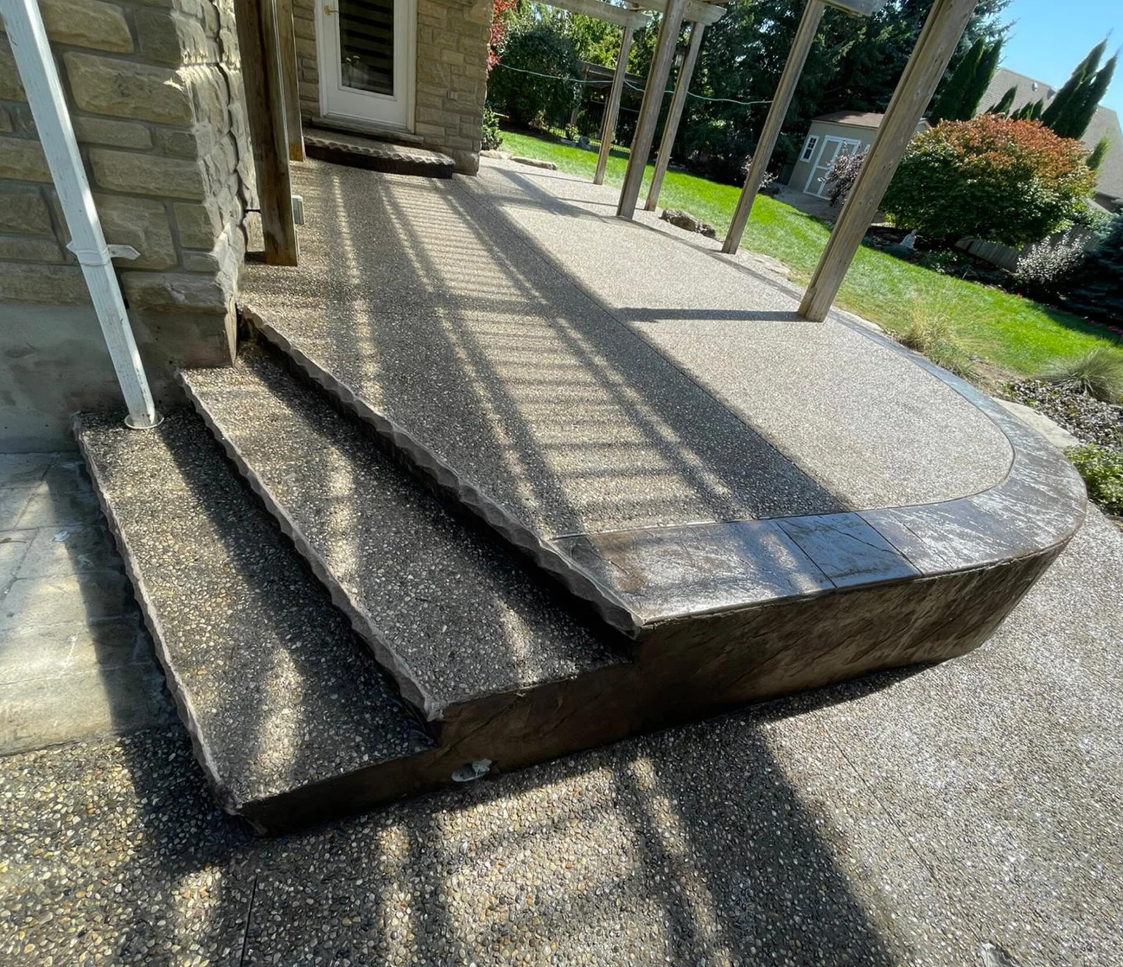 Exposed Aggregate on Stairs